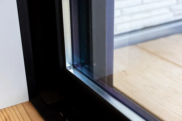 サッシ・レール補修